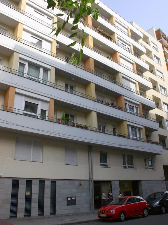 Arriva Apartment, Optional Indoor Parking Budapest Extérieur photo